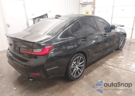 2021 BMW 330I xDrive z USA, uszkodzony, nr VIN 3MW5R7J02M8B77788